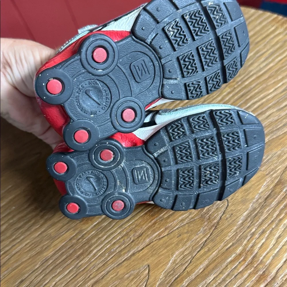 Nike Silver / Black and red Kids' Sneakers
